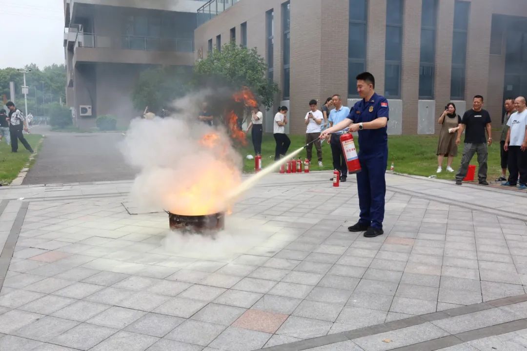 江苏万和消防科技，引领消防安全新篇章